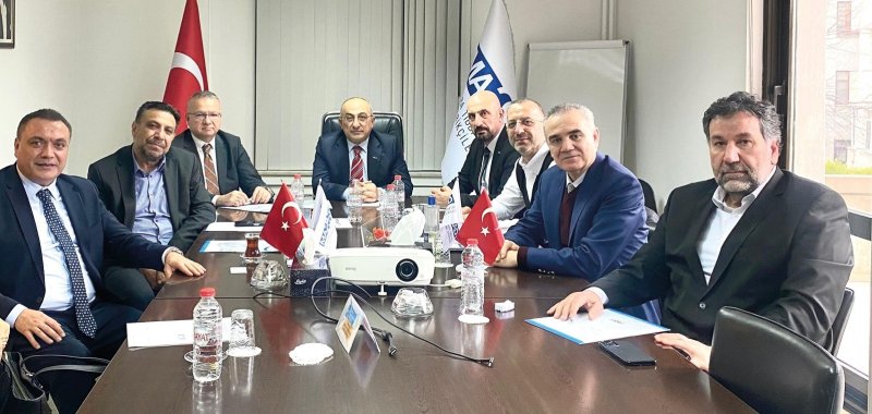 İMPLANTDER  TÜMDEF ÇATISI ALTINDA